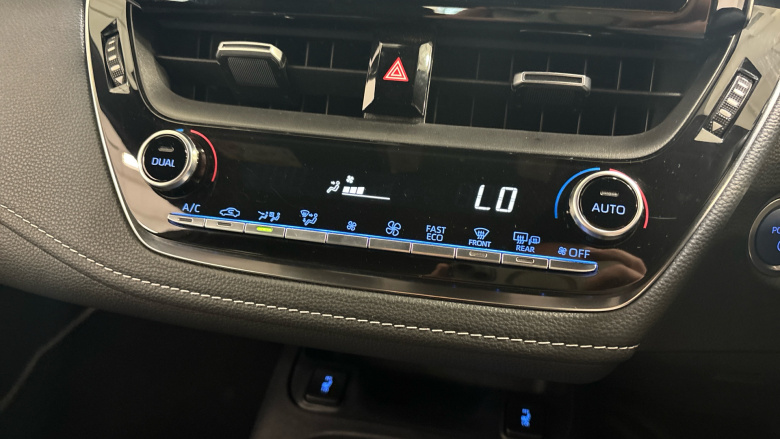 Toyota Corolla 1.8 VVT-i Hybrid Icon Tech 5dr CVT Hybrid Estate